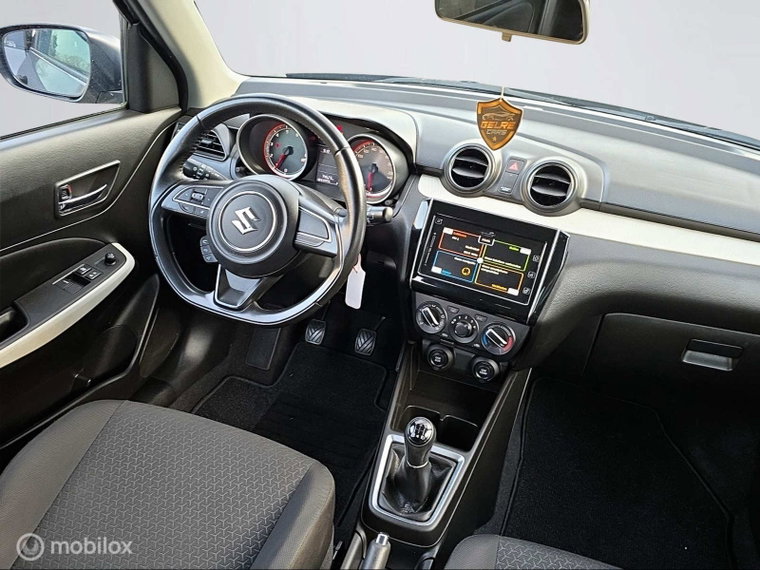 Vehicle Image 16