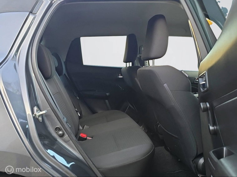 Vehicle Image 23