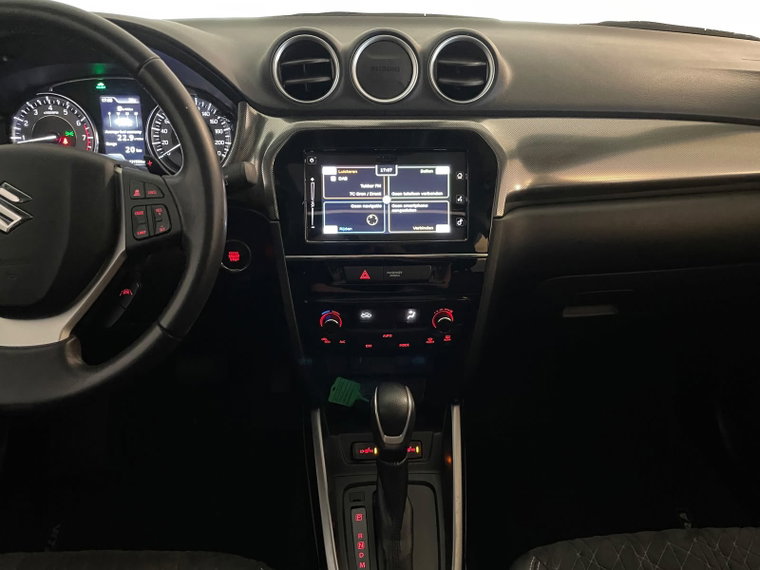 Vehicle Image 30