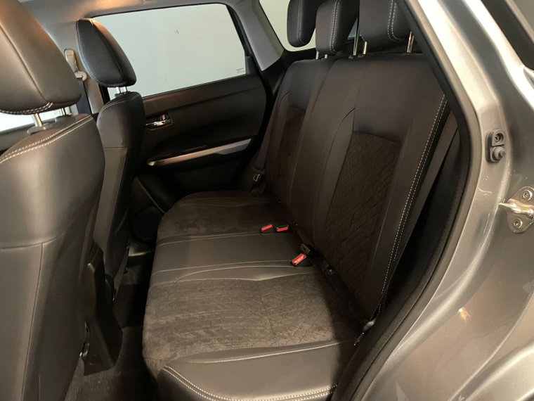 Vehicle Image 38