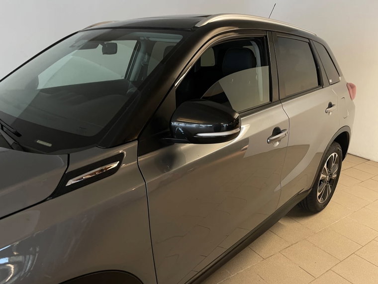 Vehicle Image 10