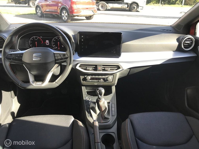 Vehicle Image 11