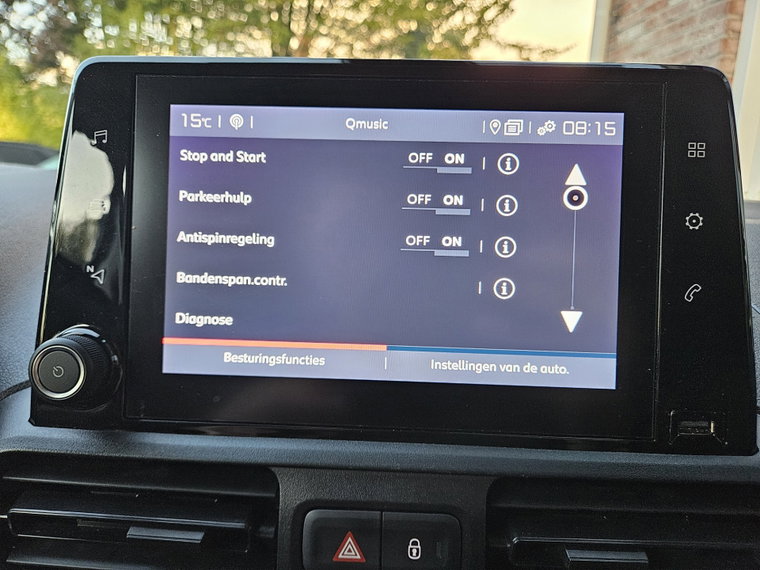Vehicle Image 26