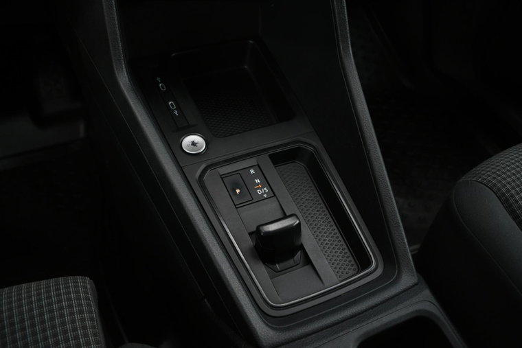 Vehicle Image 28