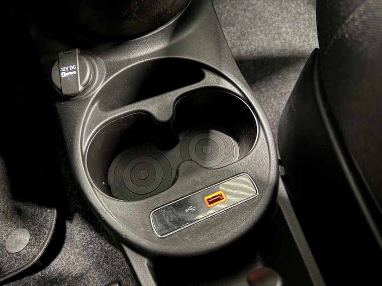Vehicle Image 30