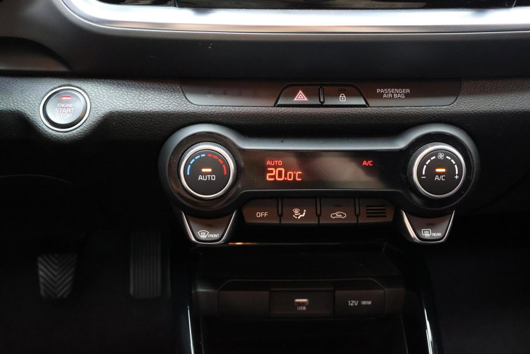 Vehicle Image 28
