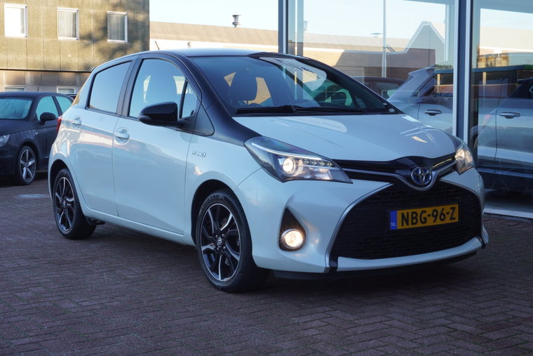 Vehicle Image 8