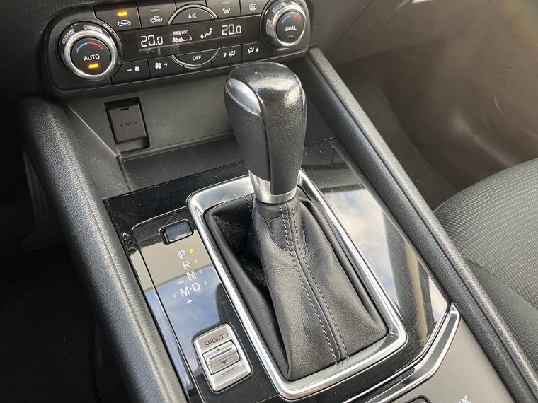 Vehicle Image 17