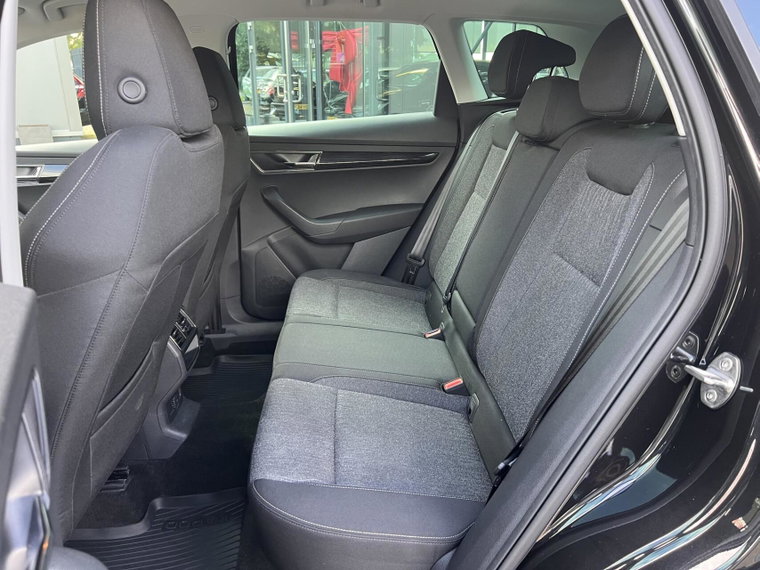 Vehicle Image 17