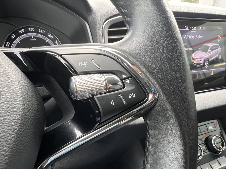 Vehicle Image 35