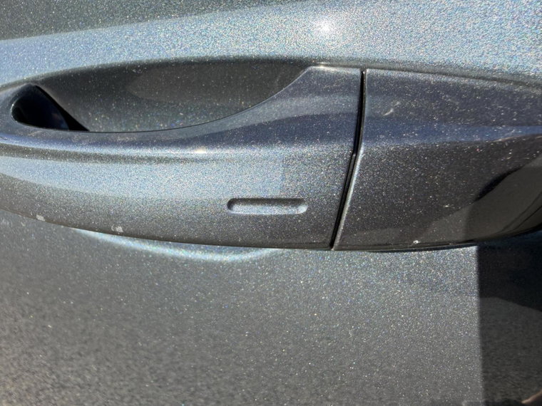 Vehicle Image 26