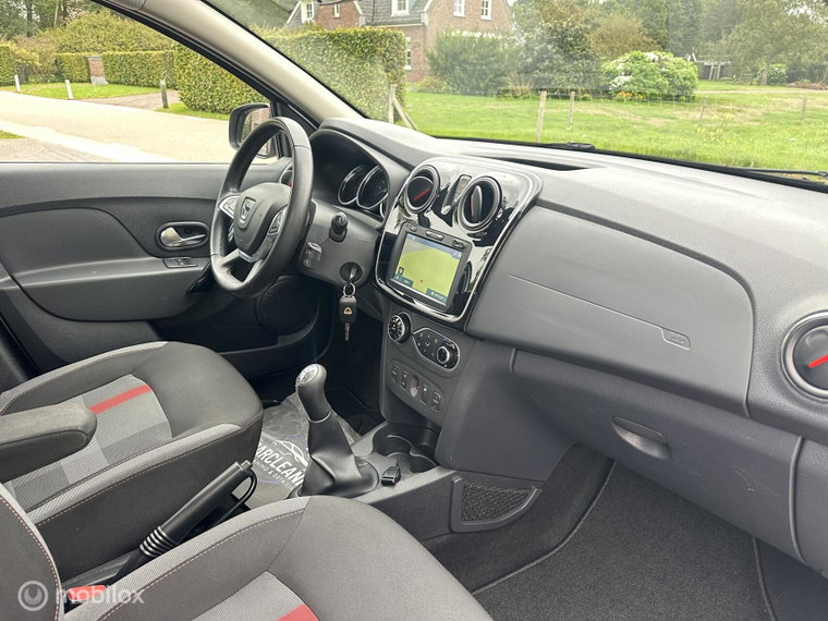 Vehicle Image 21