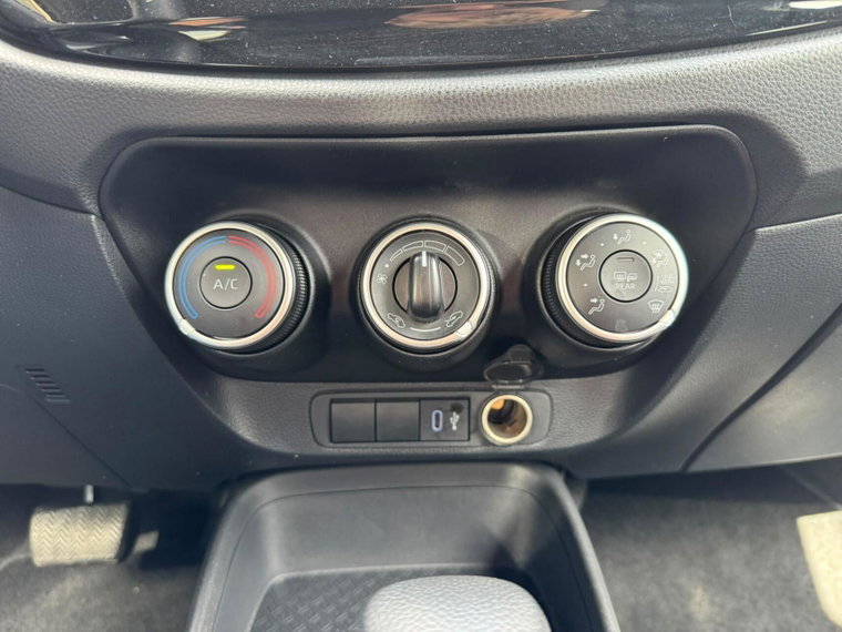 Vehicle Image 24
