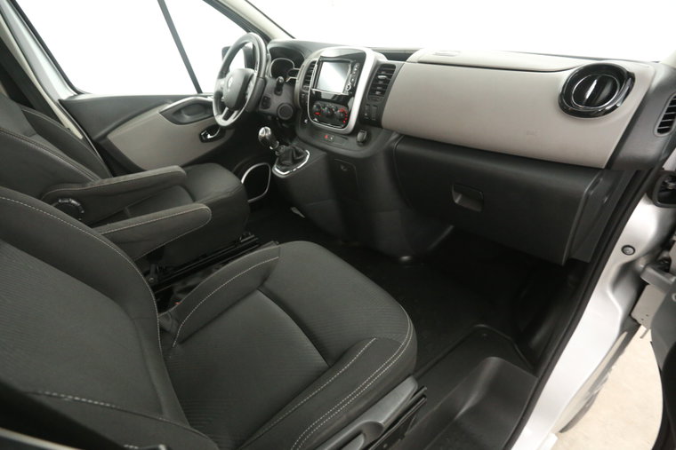 Vehicle Image 25