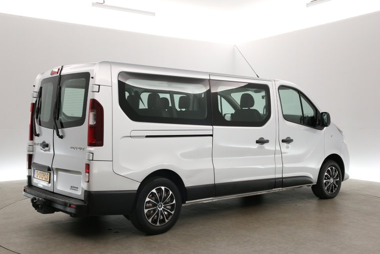 Vehicle Image 28