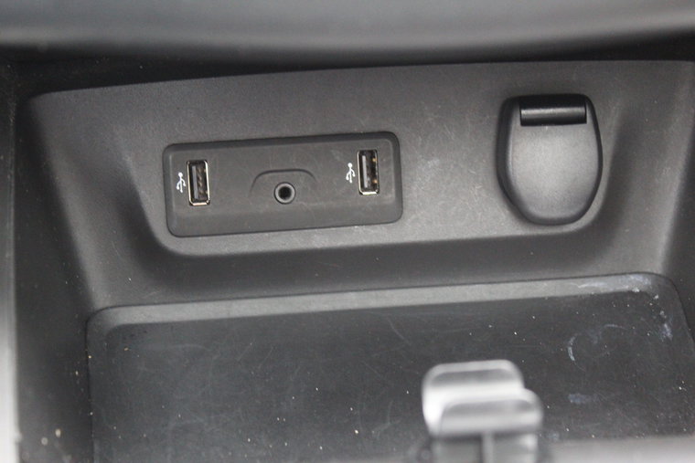 Vehicle Image 26