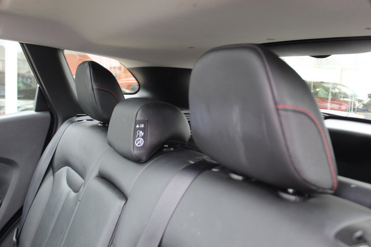 Vehicle Image 35