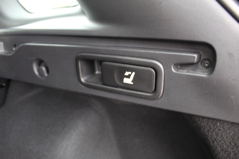 Vehicle Image 42