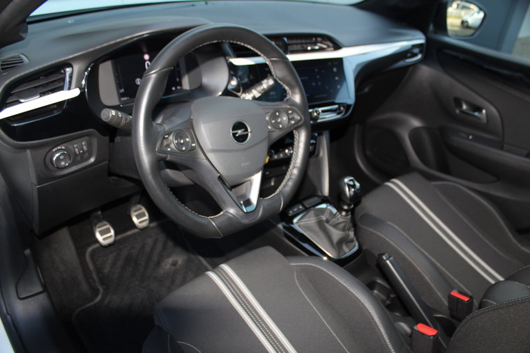 Vehicle Image 33