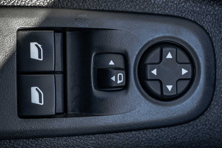 Vehicle Image 26