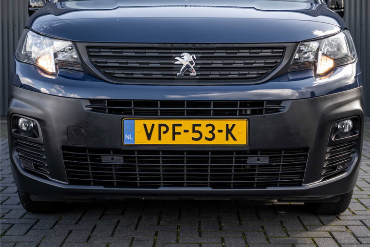Vehicle Image 27