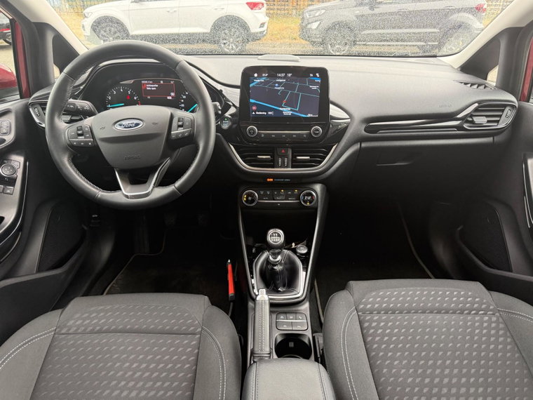 Vehicle Image 32