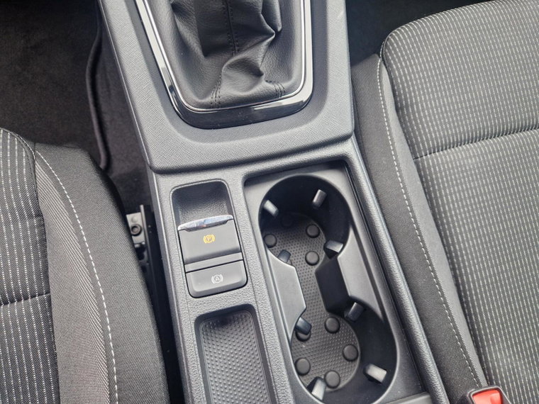 Vehicle Image 28