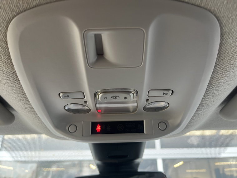 Vehicle Image 36