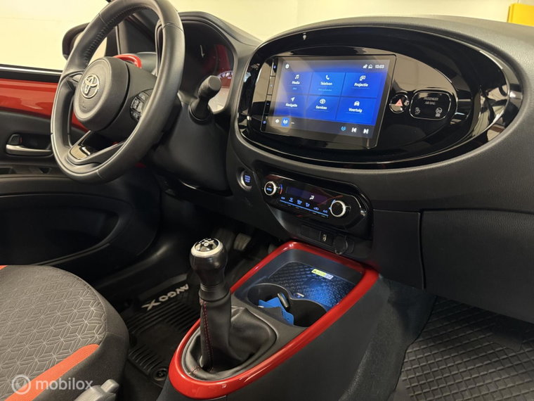 Vehicle Image 21