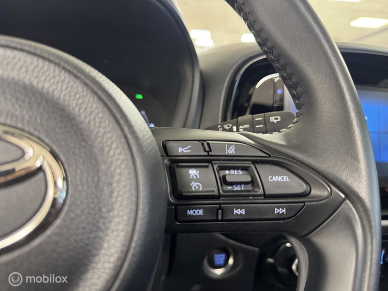 Vehicle Image 29