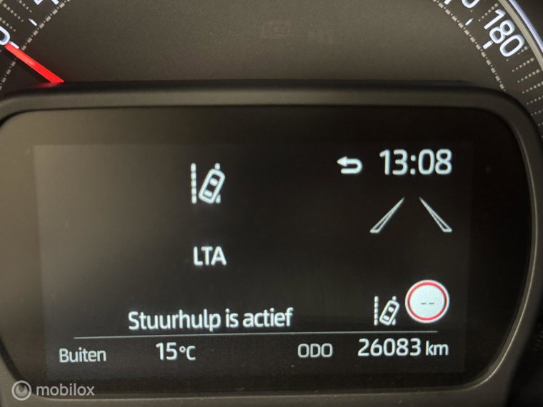 Vehicle Image 32
