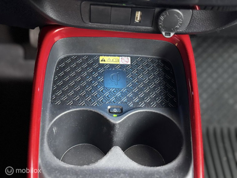 Vehicle Image 52