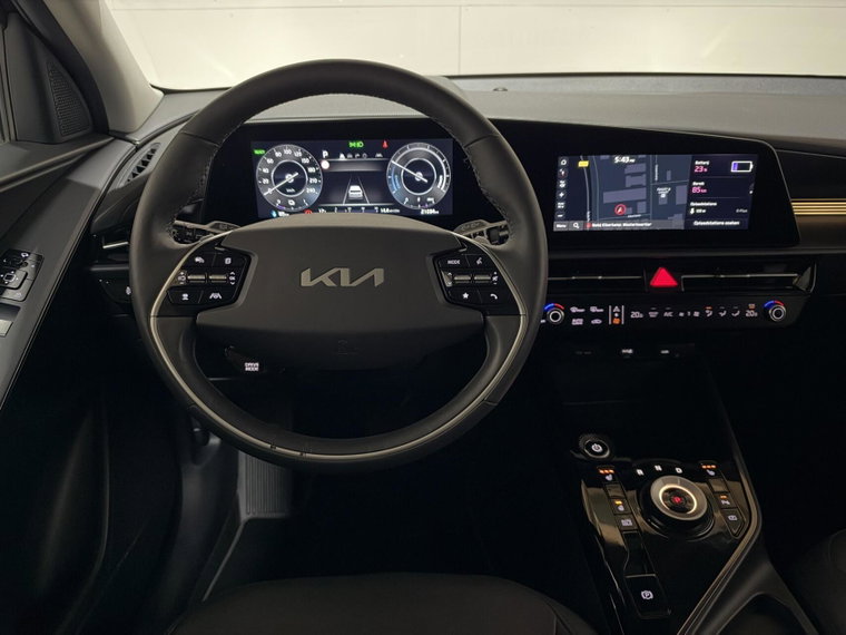 Vehicle Image 26