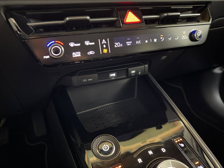 Vehicle Image 38