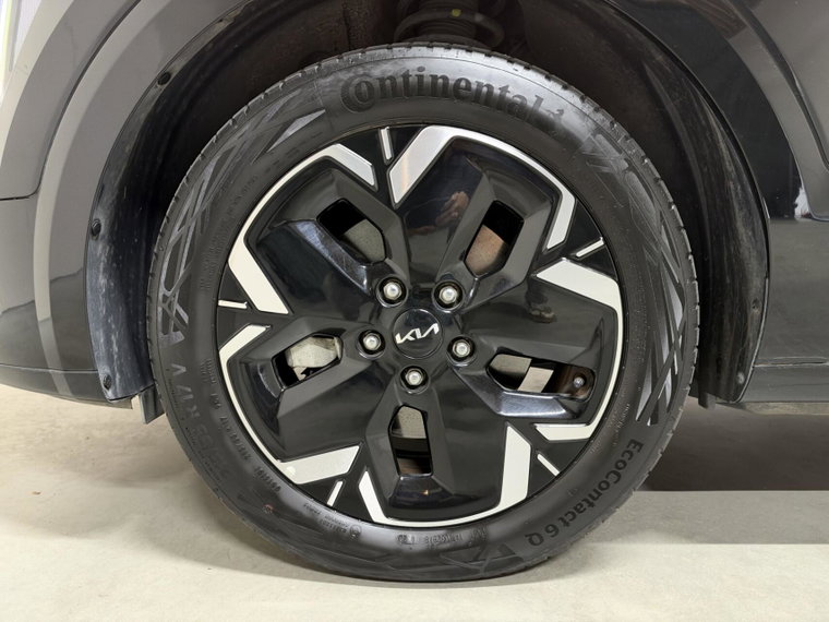 Vehicle Image 45