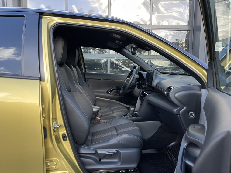 Vehicle Image 22