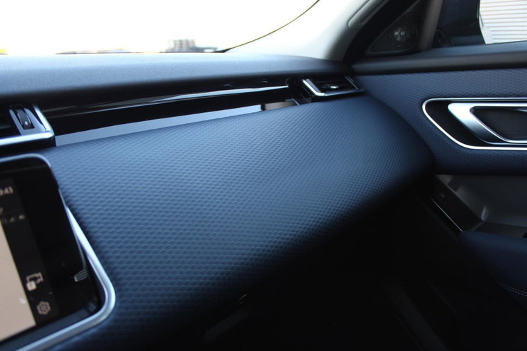 Vehicle Image 36