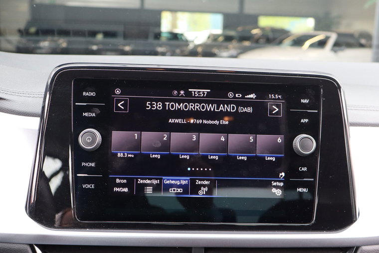 Vehicle Image 22