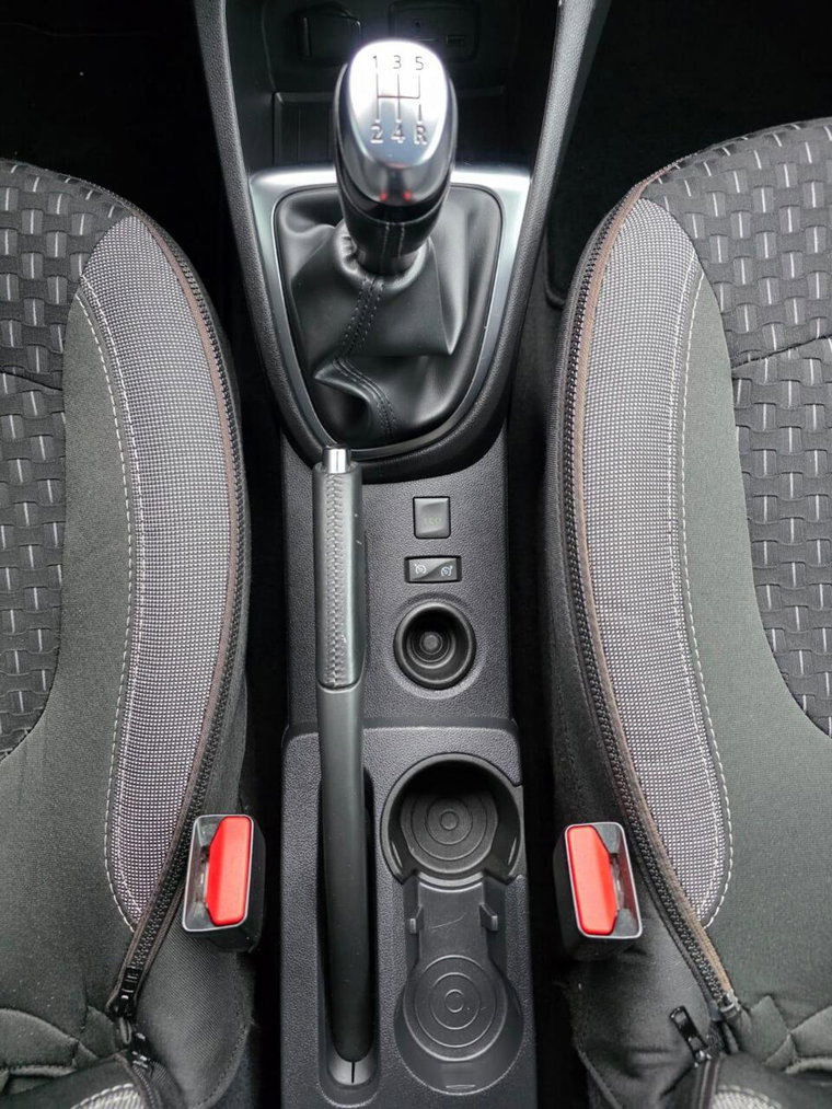 Vehicle Image 15