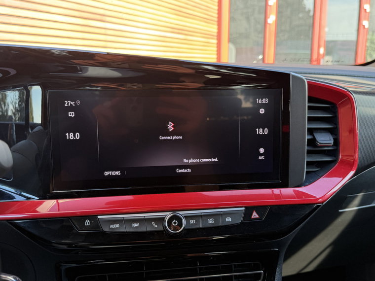 Vehicle Image 38