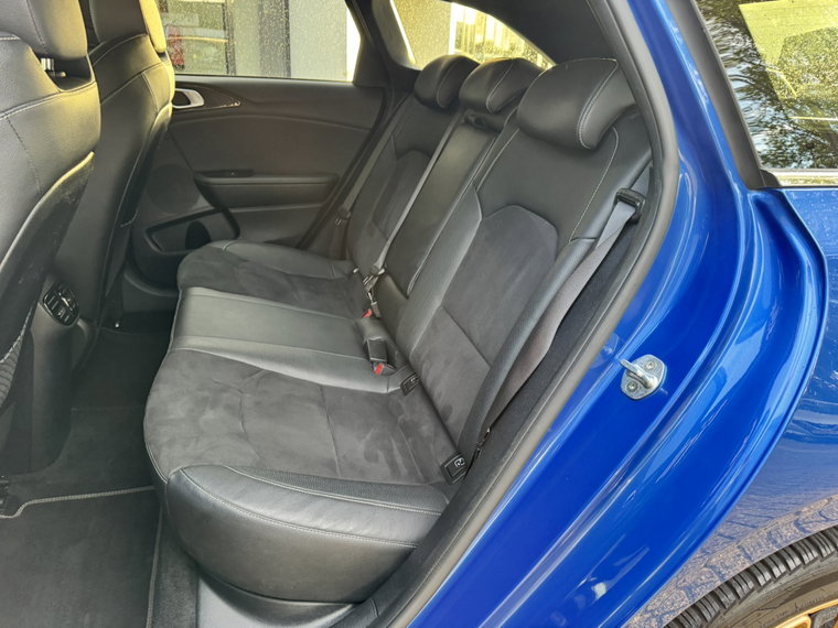 Vehicle Image 31