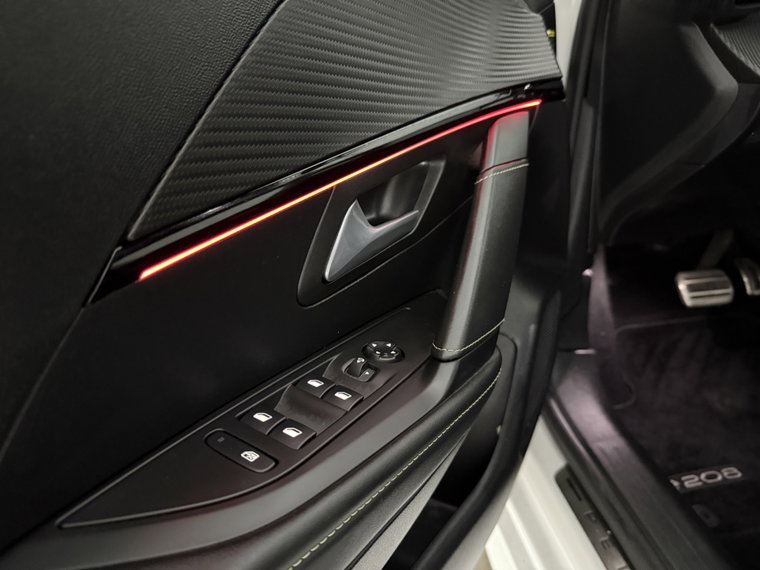 Vehicle Image 36