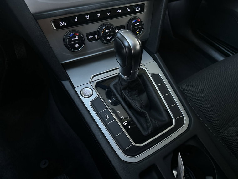 Vehicle Image 24