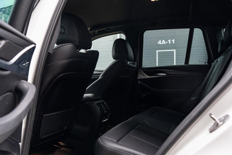 Vehicle Image 39