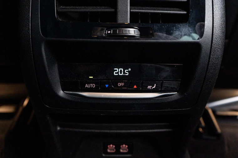 Vehicle Image 59