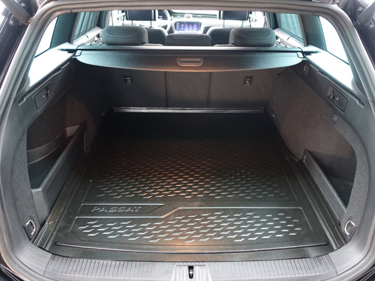 Vehicle Image 38