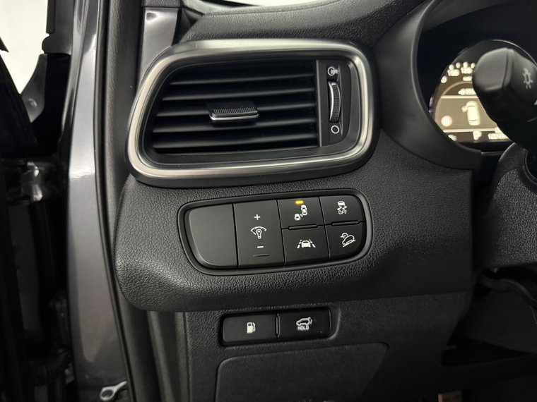 Vehicle Image 29