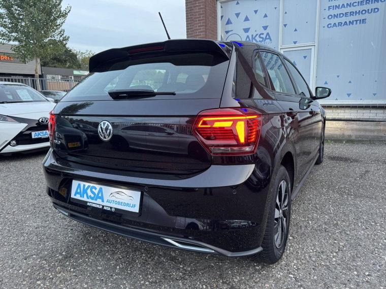 Vehicle Image 28