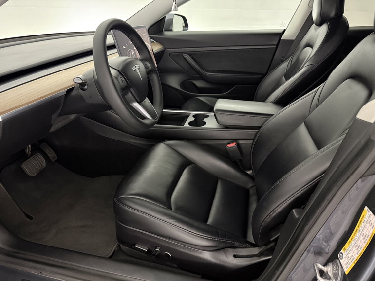 Vehicle Image 37