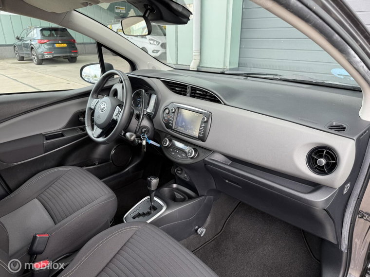 Vehicle Image 26